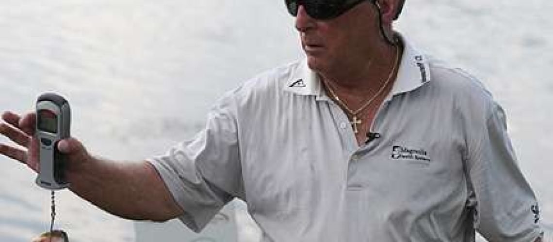 Fuzzy-Zoeller-weighing-his-catch